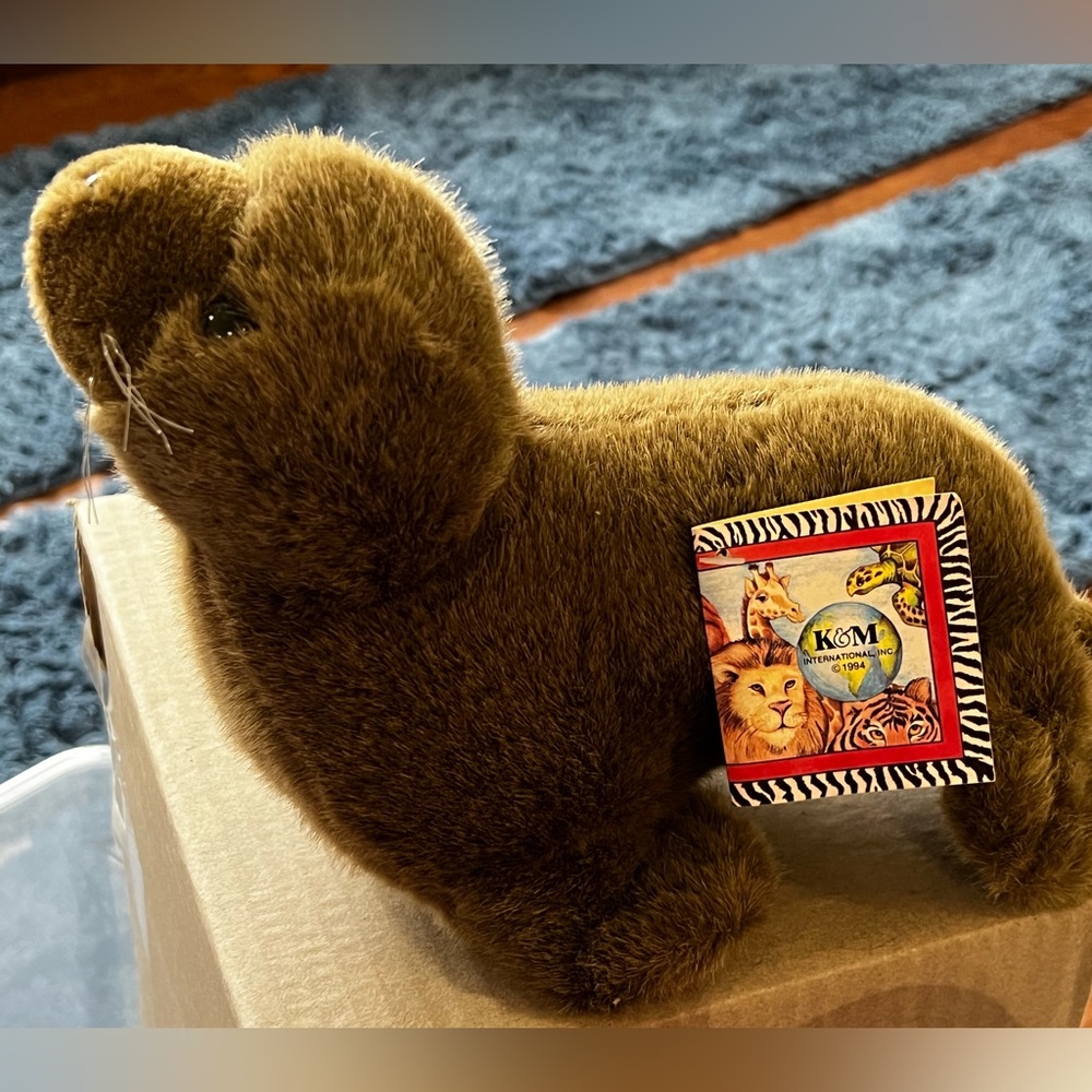 Vintage/unused 1995 K & M international Plush Sea Lion Stuffed Animal Plush Toy